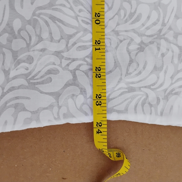 Elegant Carroll Reed  White Sheer Blouse Size 2X  Button V-neck 3/4 Sleeves - Picture 5 of 15